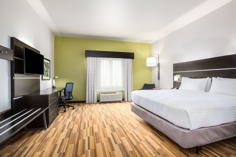 Standard Room, 1 King Bed, Accessible (Mobility) photo 1