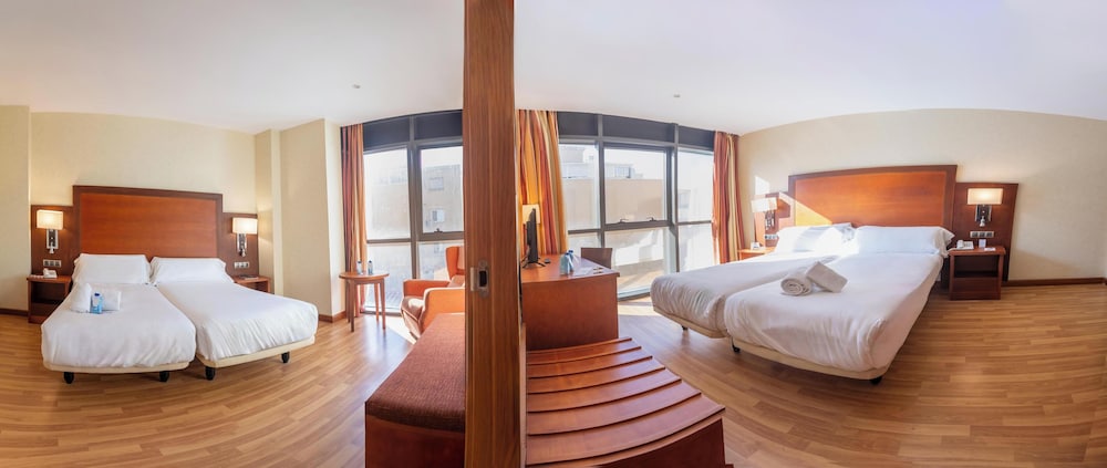 Quadruple Room - Photo 5