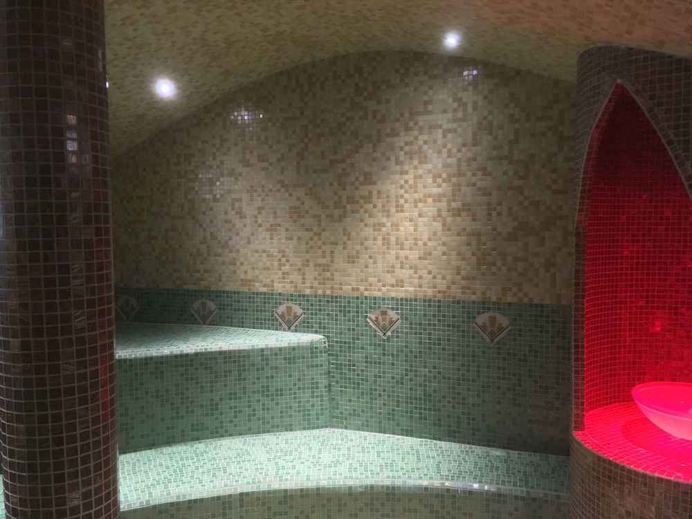 Scandinavian  - Executive Suite photo 2