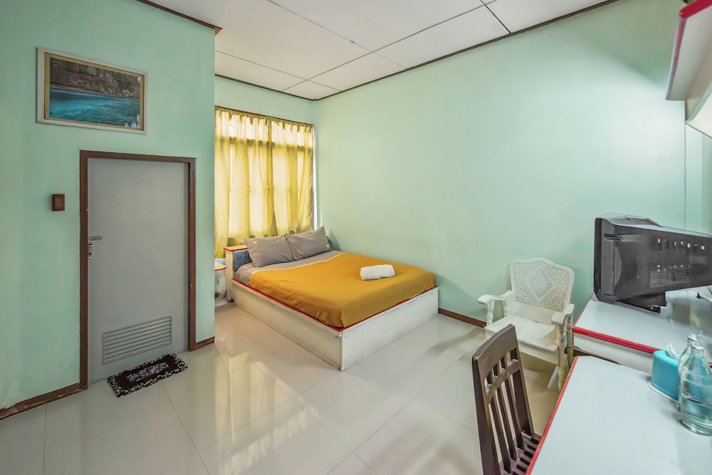 Standard Queen Room - Photo 1