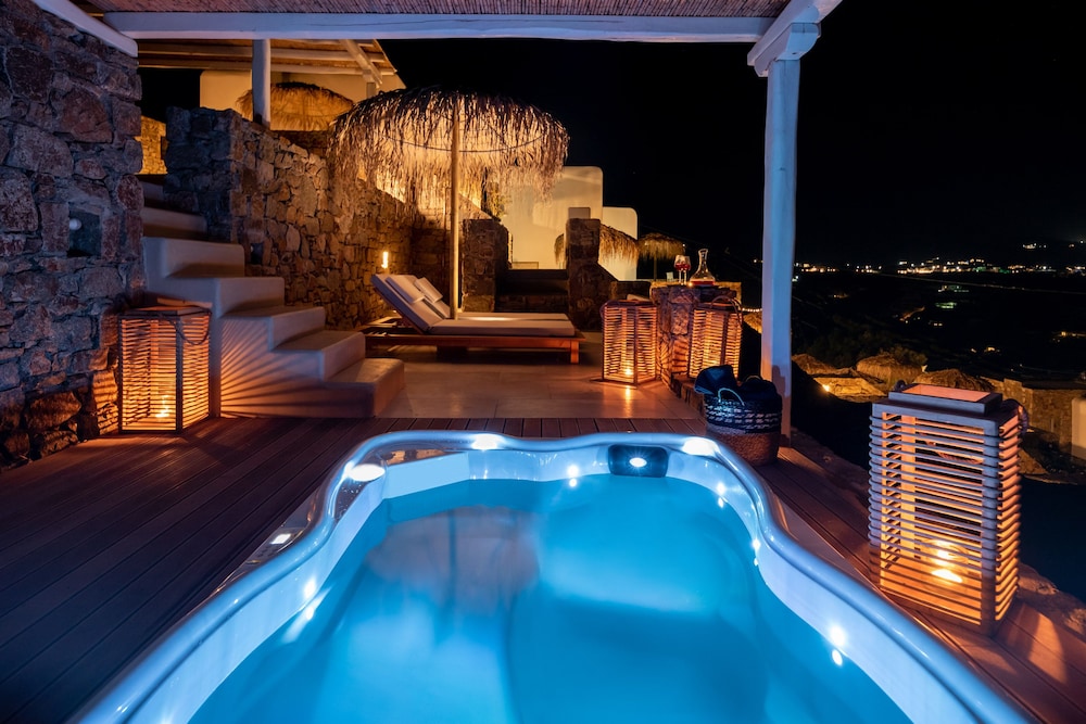 Royal Apartment, Hot Tub, Sea View - Photo 17