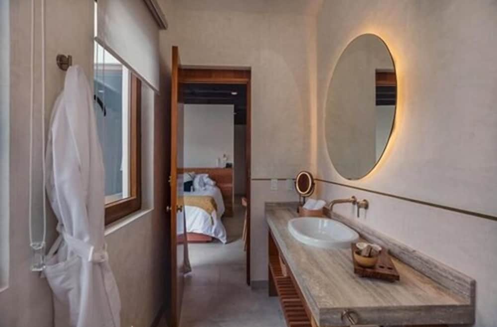 Junior Suite - Photo 28