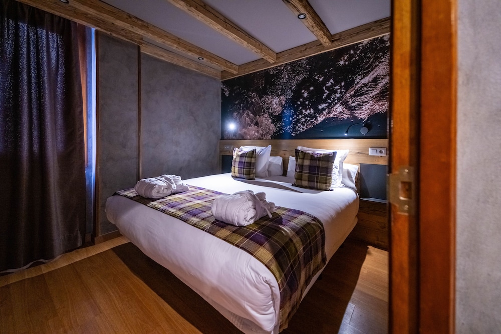 Triple Room (Mountain Suite, 2+1) photo 1