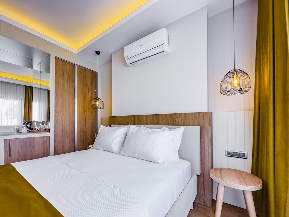 Deluxe Double Room, Balcony,Side Sea View - Photo 7