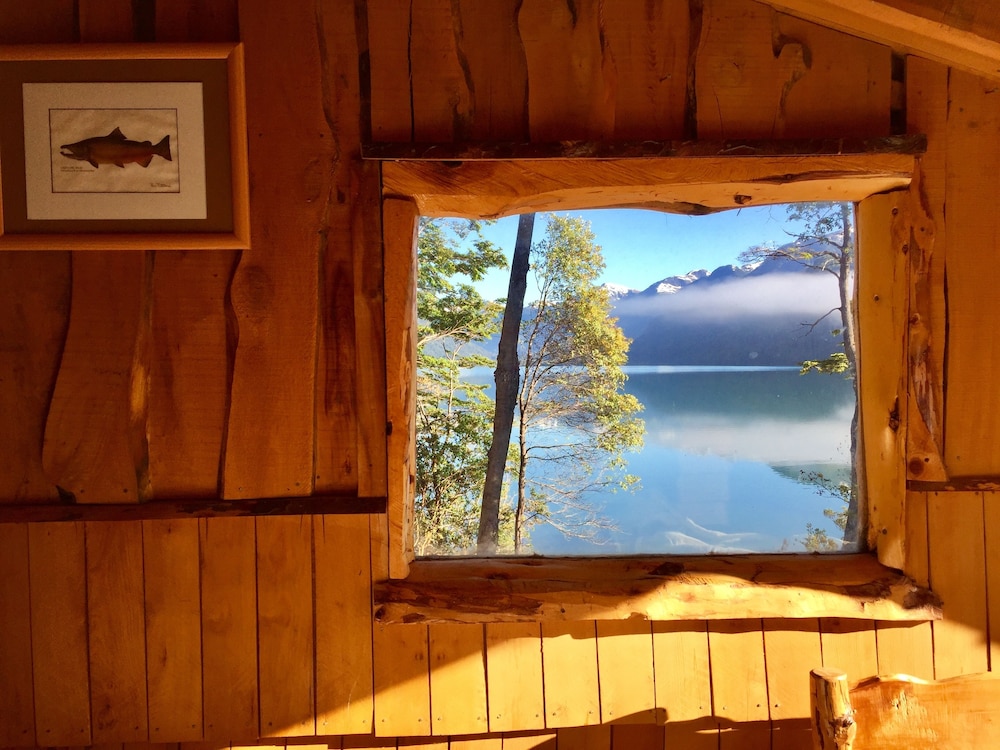 Standard Double or Twin Room, 1 King Bed, Lake View photo 3
