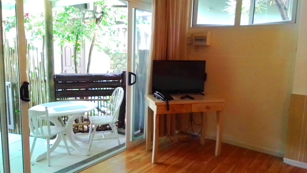 Basic Double Room photo 2