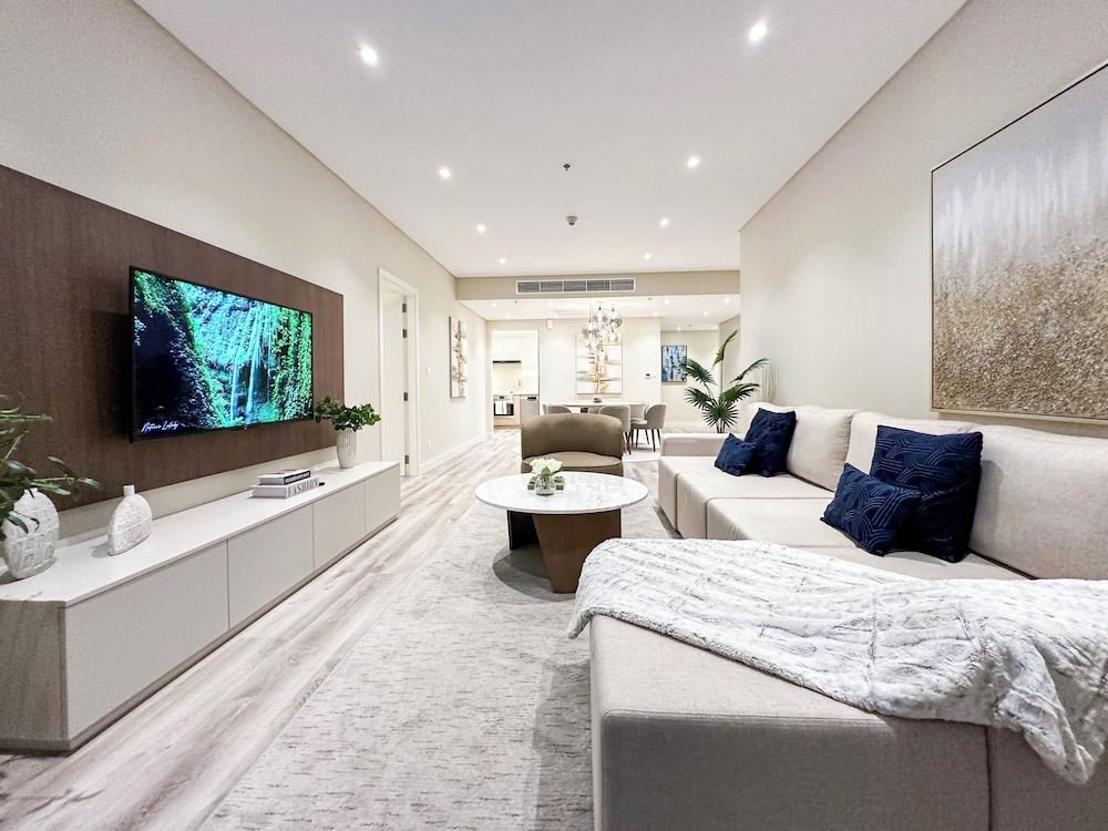 Luxury Apartment, 2 Bedrooms, Sea View, Beachfront photo 2