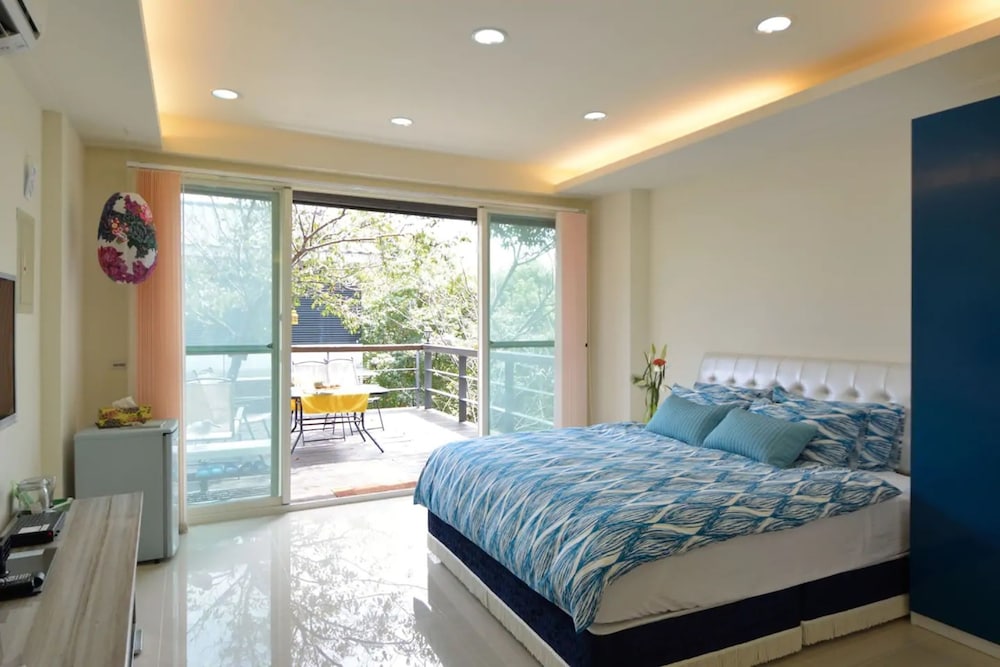 Family Double Room, 1 King Bed, Non Smoking photo 2