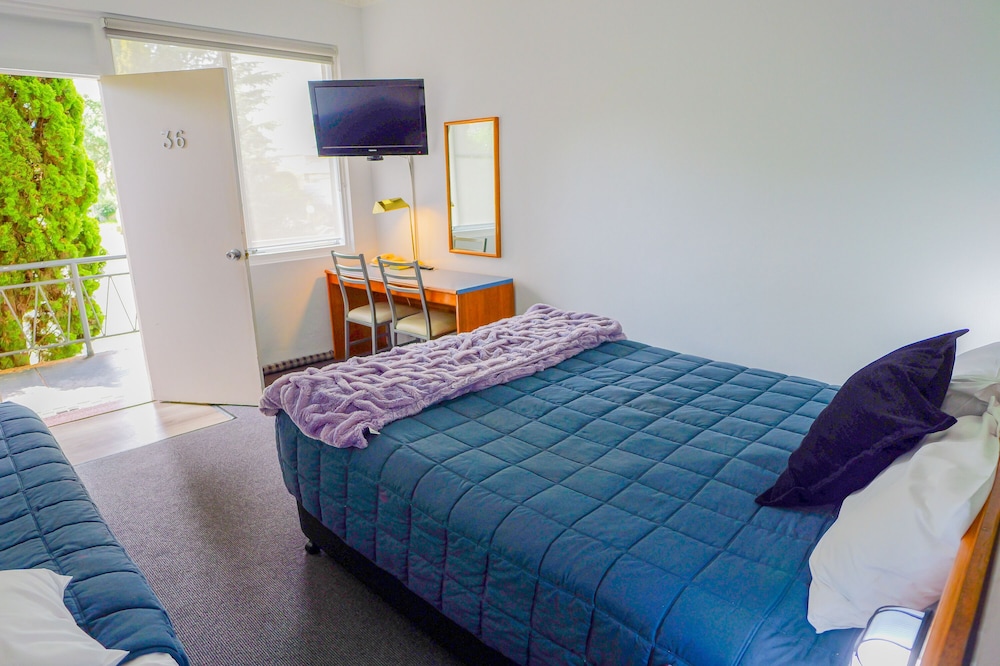 Deluxe Twin Room photo 3