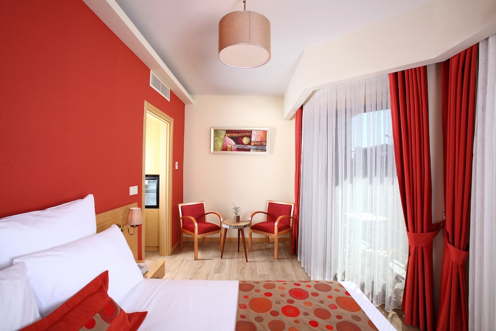 Triple Room, Partial Sea View photo 1