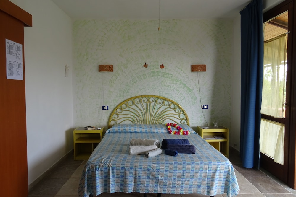 Family Double Or Twin Room, Accessible, Garden Area (Mirto 4) photo 1