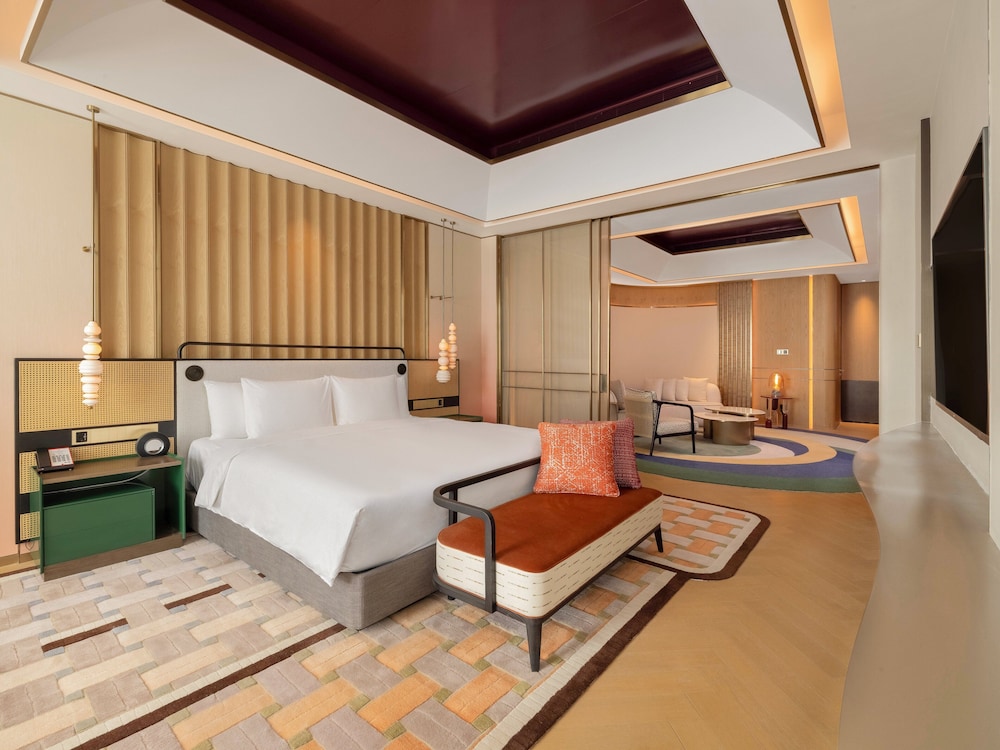 Suite, 1 Bedroom, Kitchenette (Dining, Meeting) photo 3