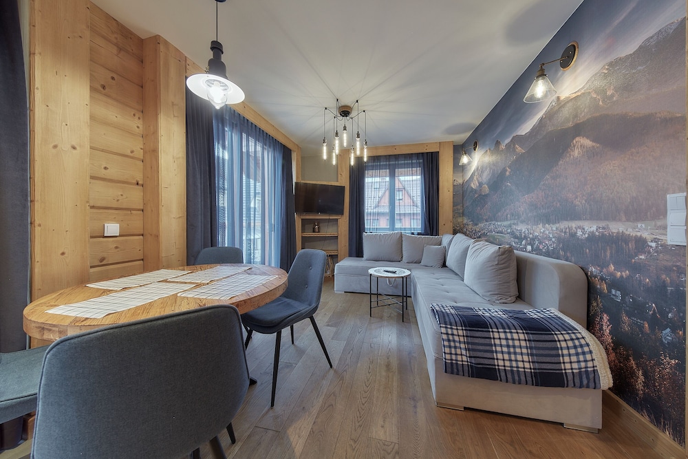 Deluxe Apartment (408 without SPA, no Pool access)