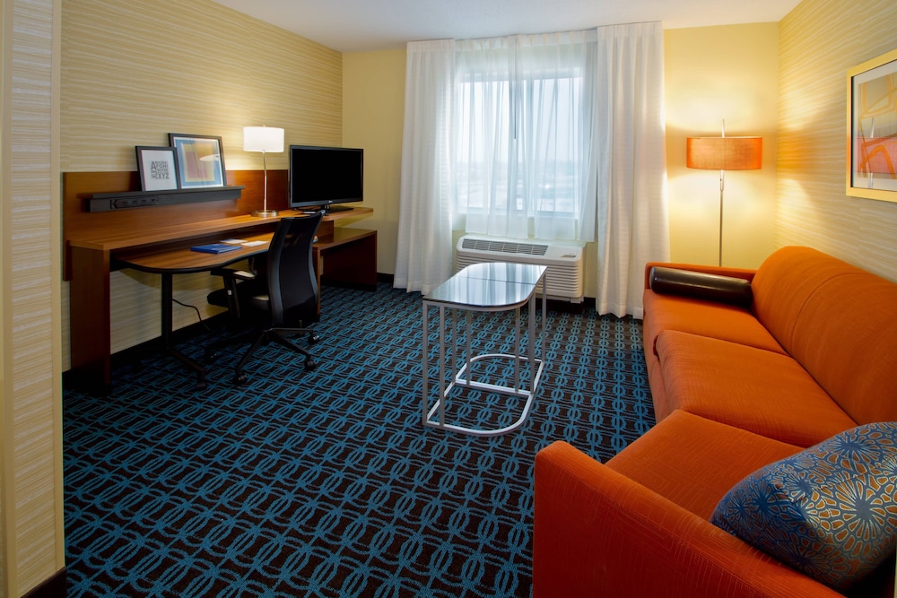 Suite, Multiple Beds photo 2
