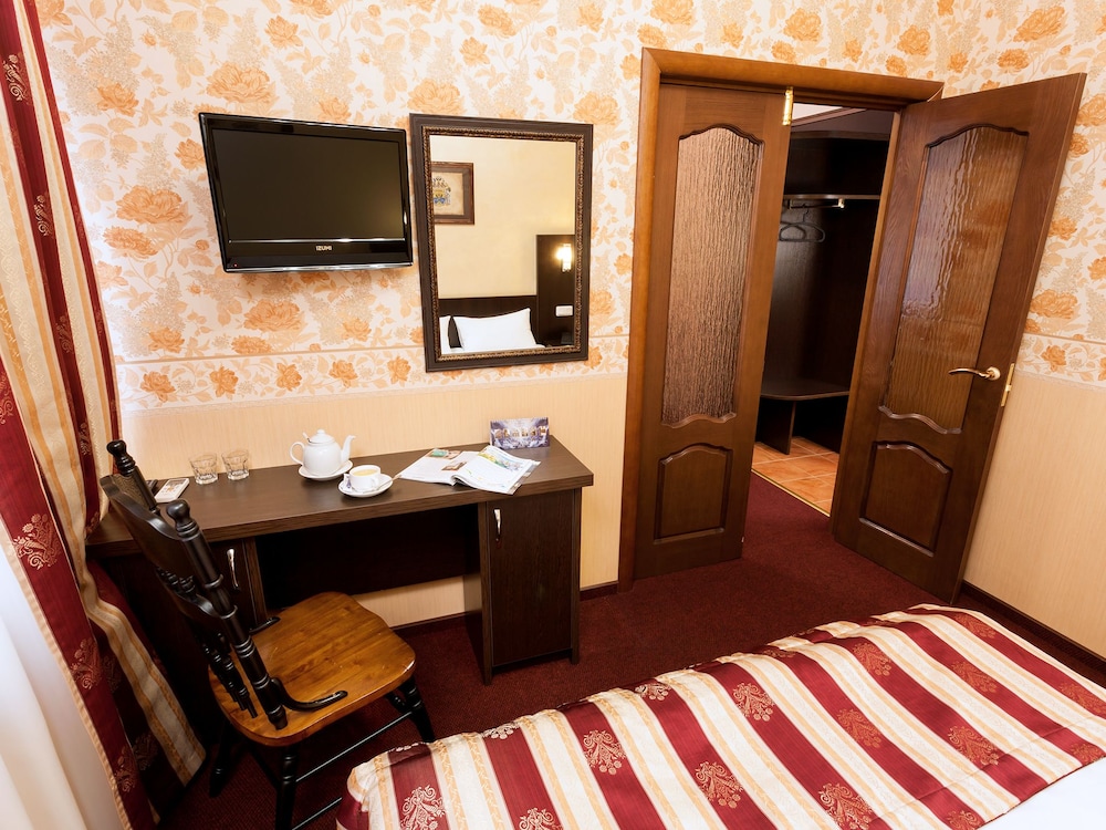 Deluxe Double Room, 1 Queen Bed photo 3