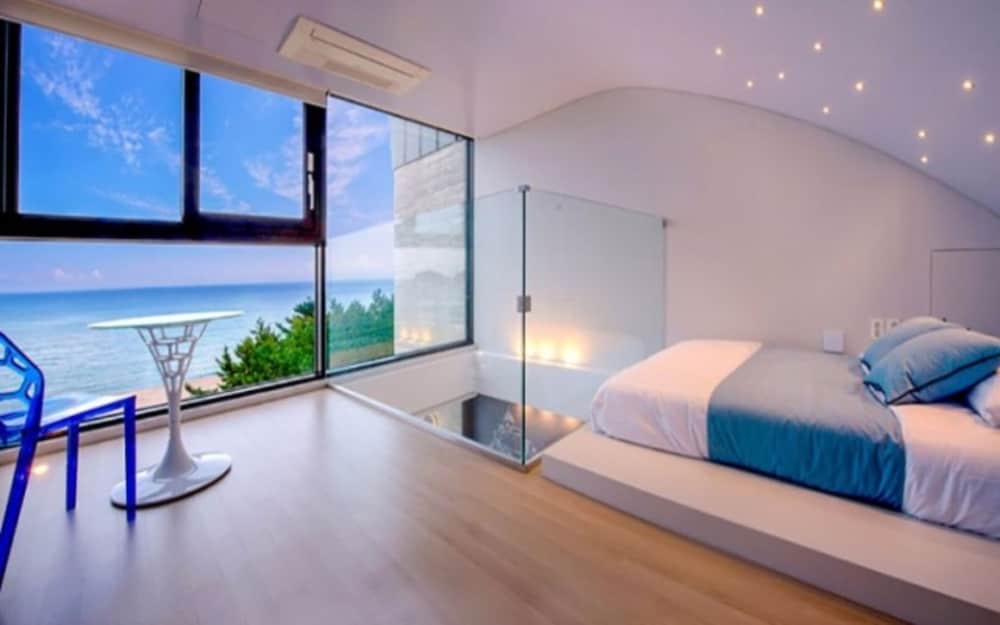 Poolvilla 301 (Pool available from Jun to September, Cold - KRW 30,000 Warm - KRW 50,000)
