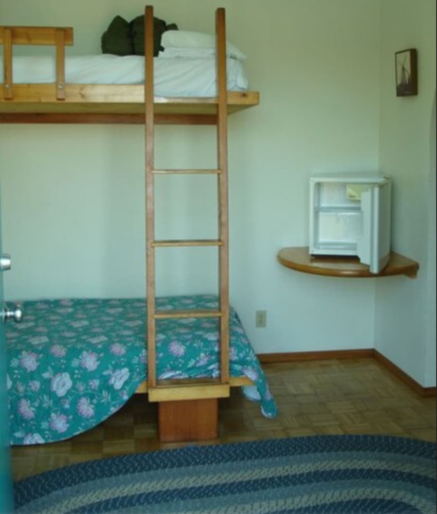 Lighthouse Suite with Twin Bunk Bed photo 1