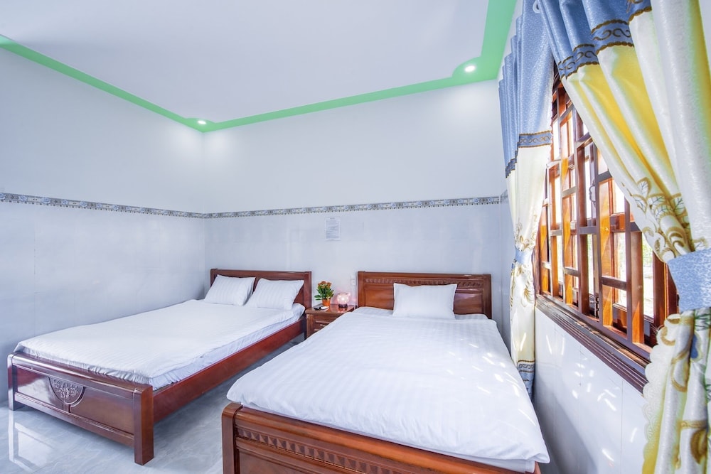 Basic Twin Room