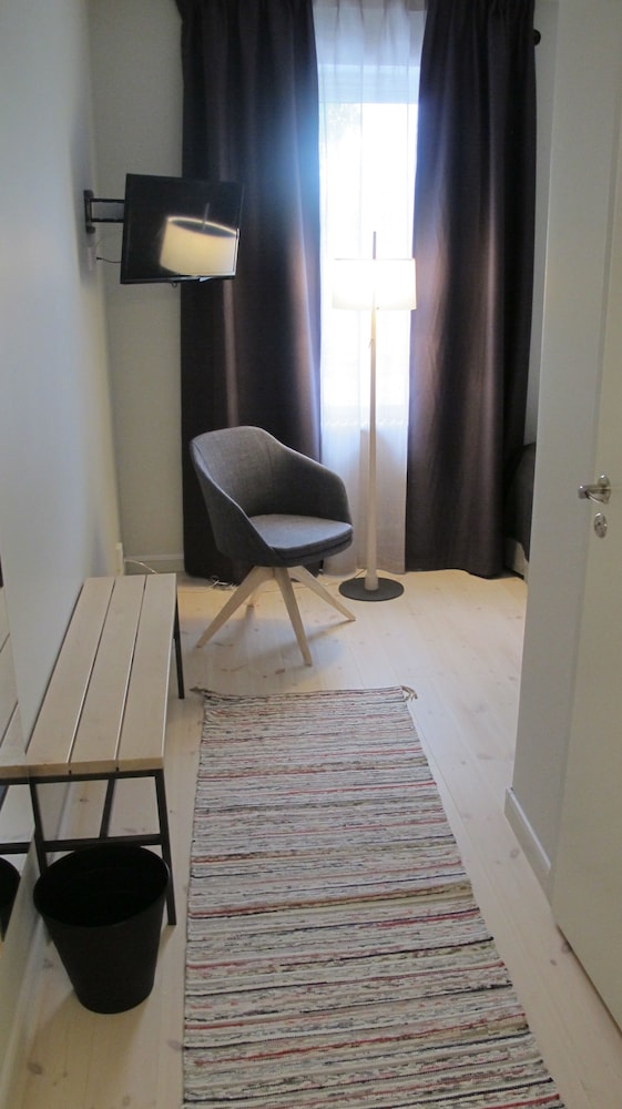 Family Room photo 3