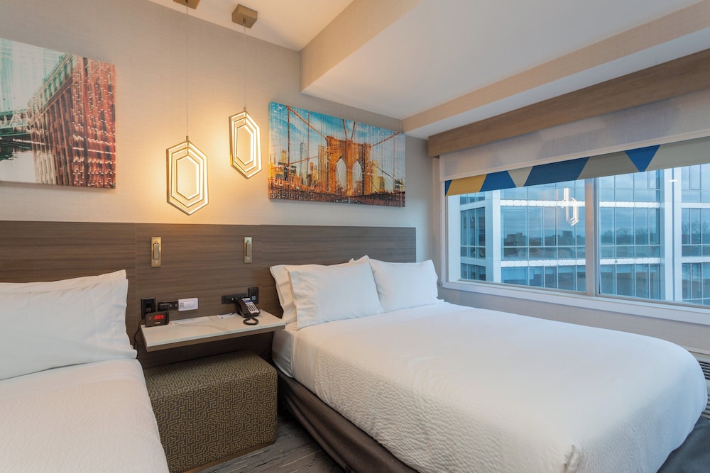 Standard Room, 2 Queen Beds - Photo 3