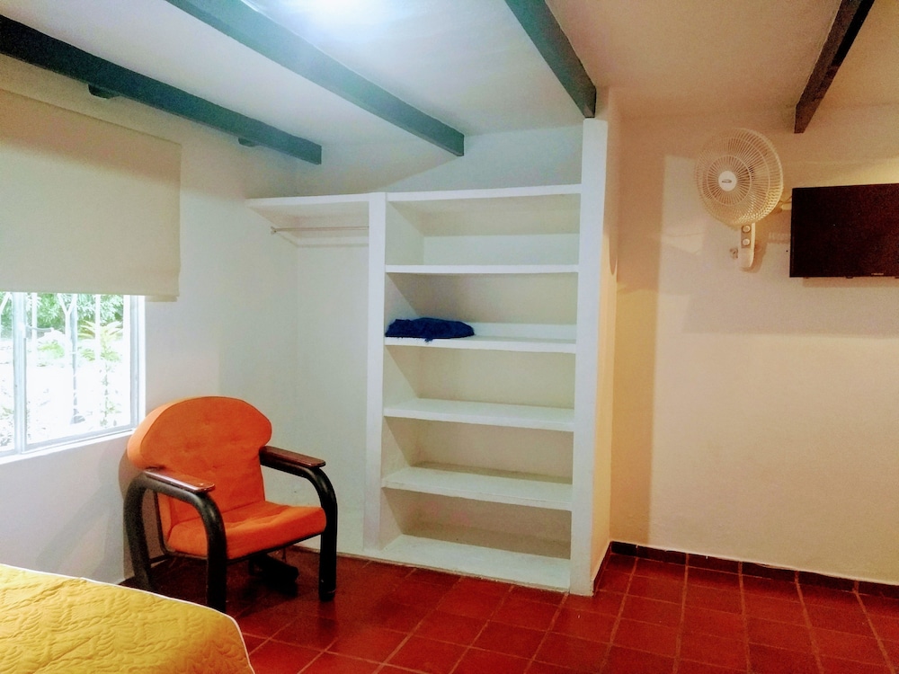 Superior Room, Multiple Beds, Non Smoking photo 2