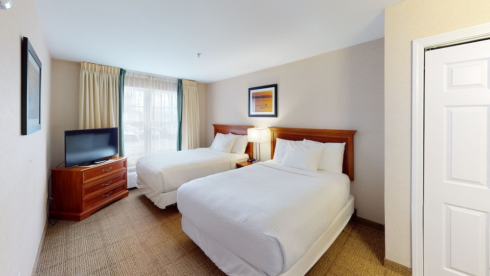 Suite, Multiple Beds, Non Smoking photo 3