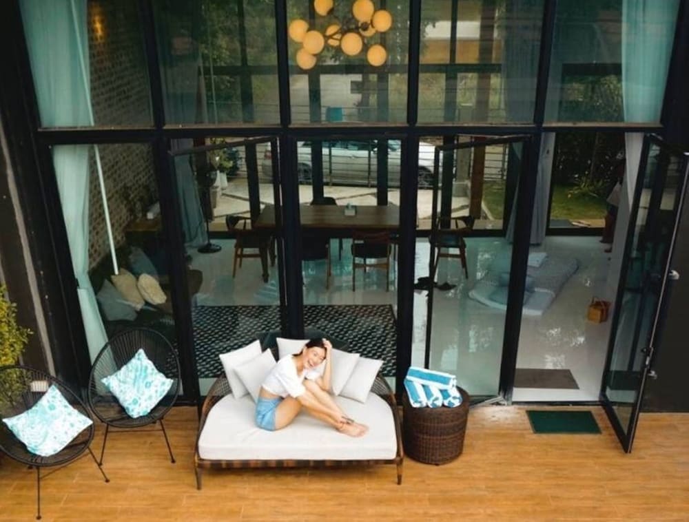 2BR Hidden Gem Garden Pool Villa - Photo 3