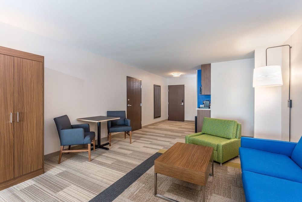Suite, 2 Queen Beds (Wet Bar) - Photo 1