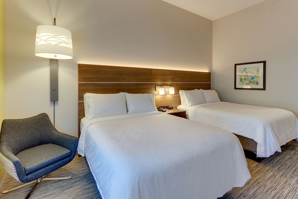 Standard Room, 2 Queen Beds, Accessible (Communication) - Photo 2