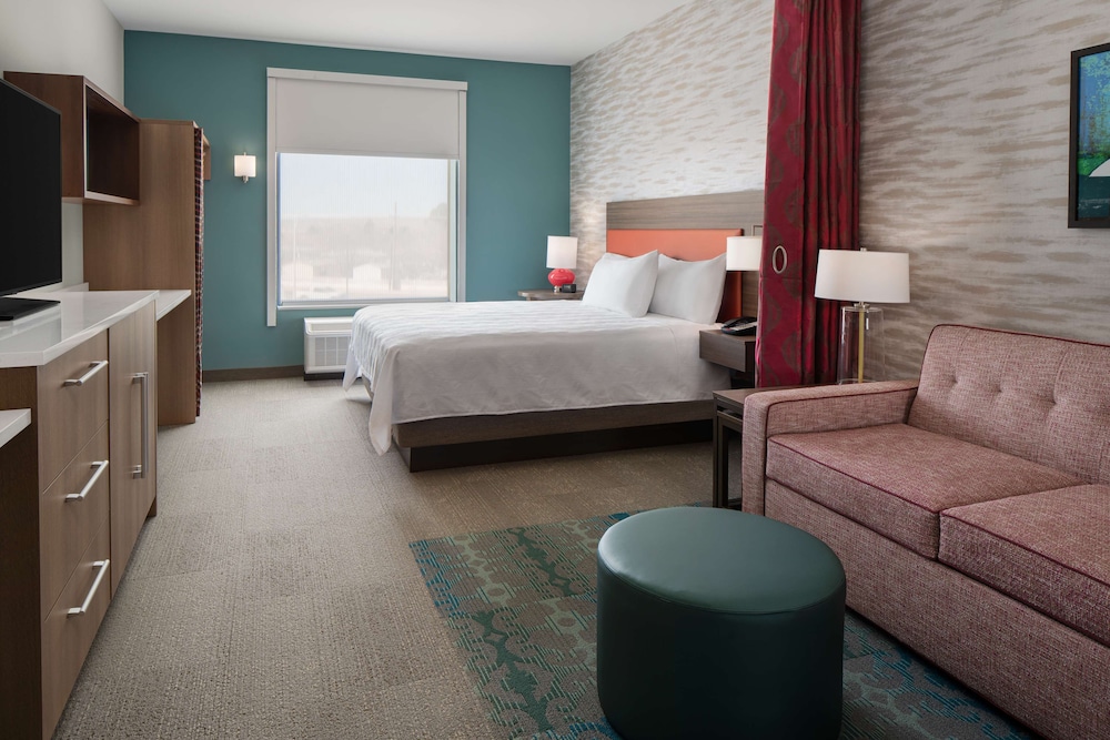 Studio, 1 King Bed, Accessible, Bathtub (Mobility & Hearing) - Photo 1