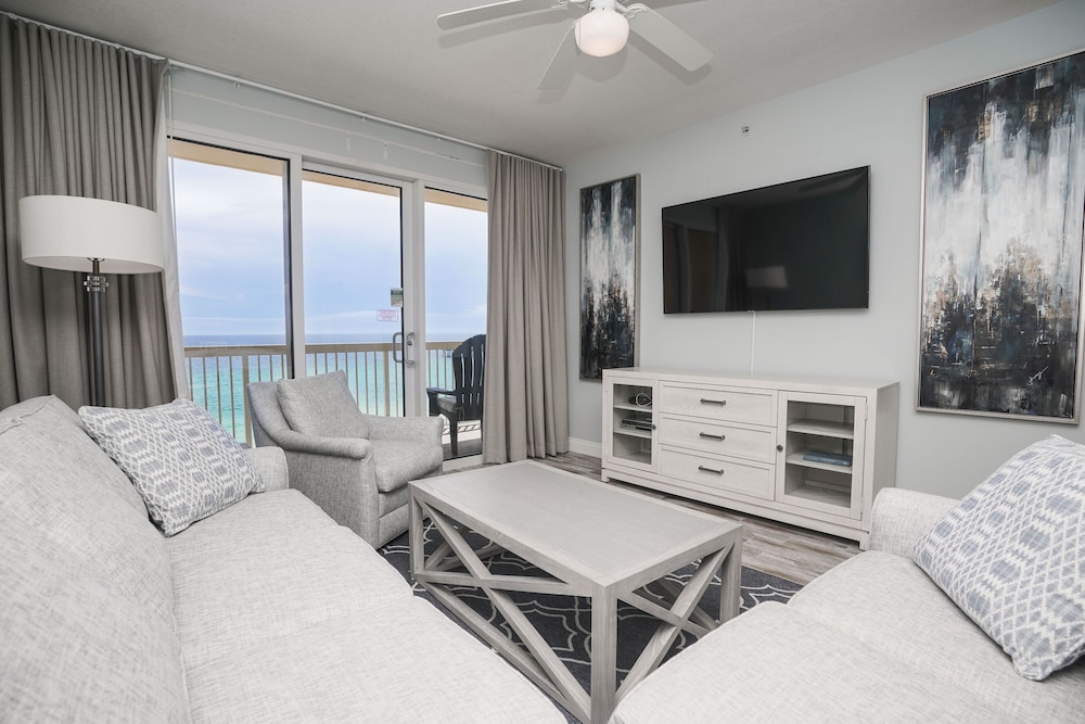 Condo, 3 Bedrooms, Ocean View (706W)