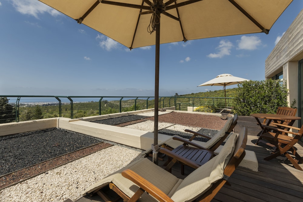 Carmel Suite - Photo 2