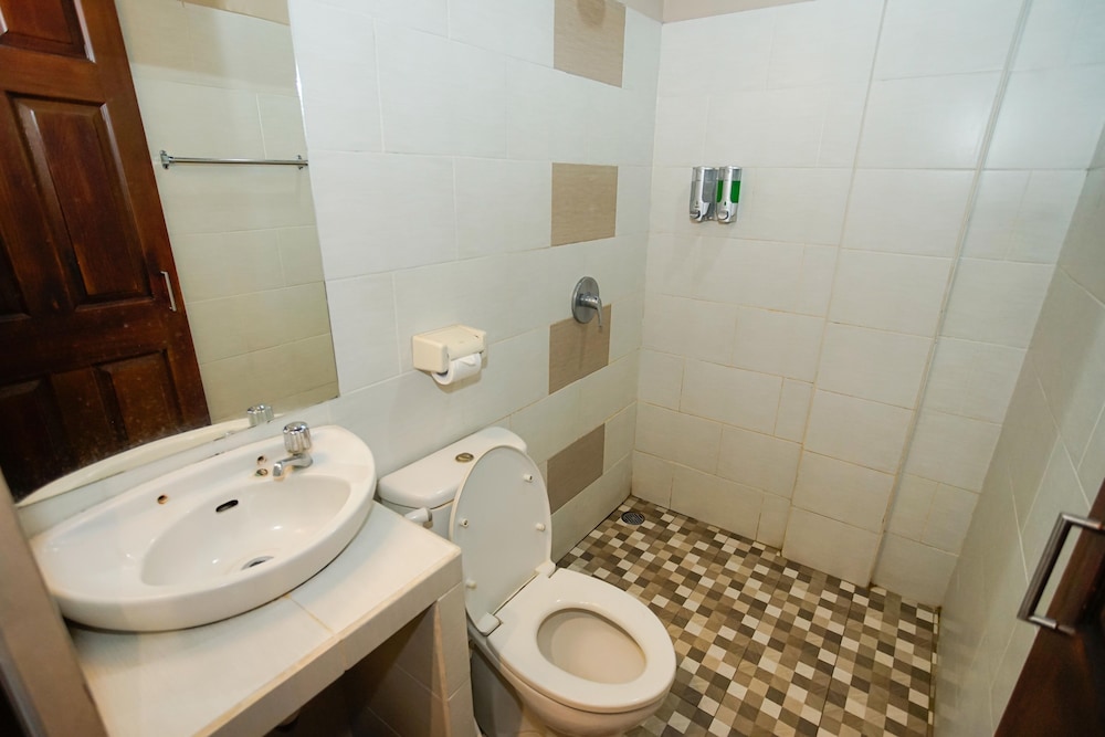Deluxe Room With Balcony photo 3
