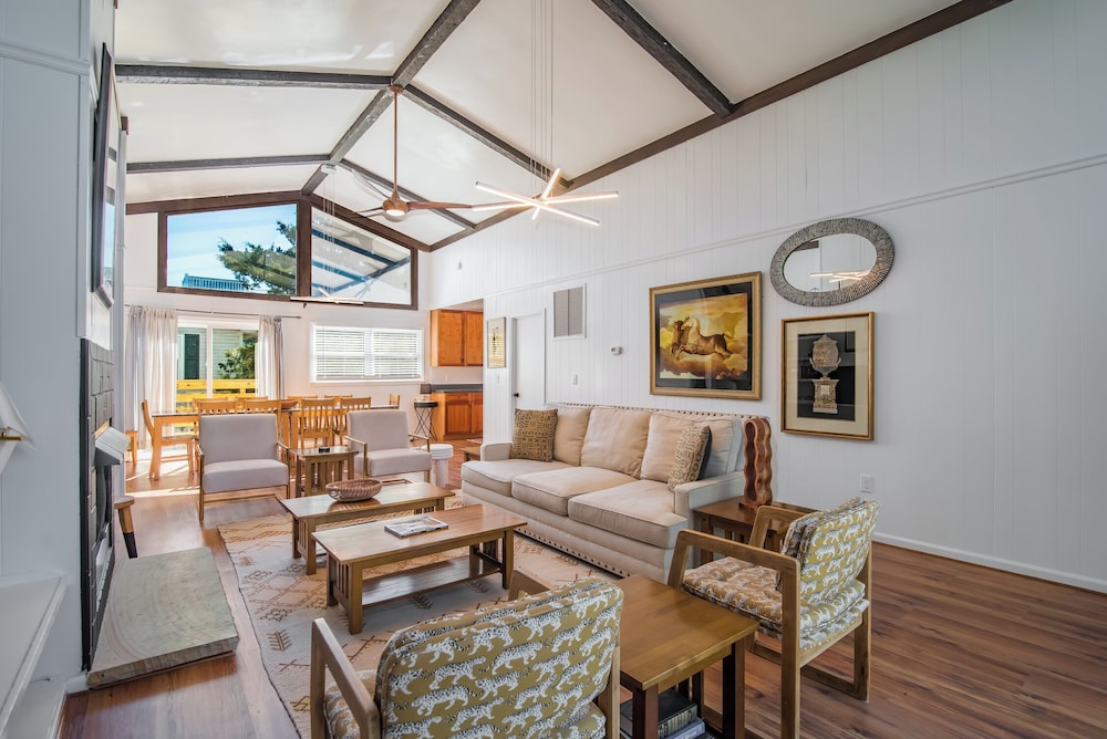 Superior Cottage