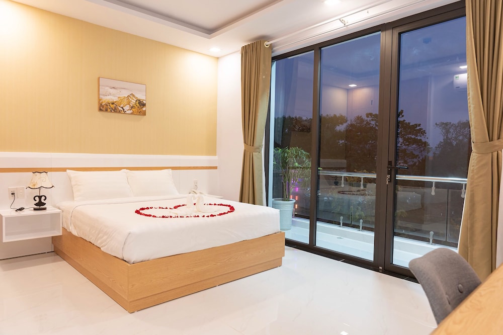 Deluxe Double Room, Balcony