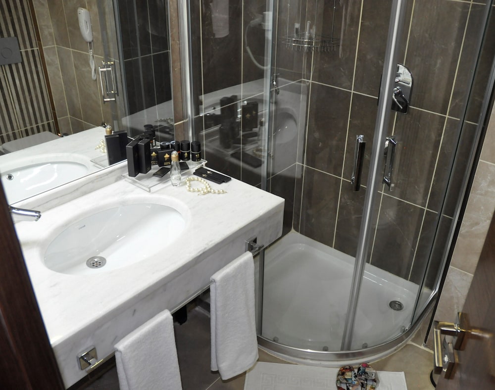 Standard Room - Photo 12