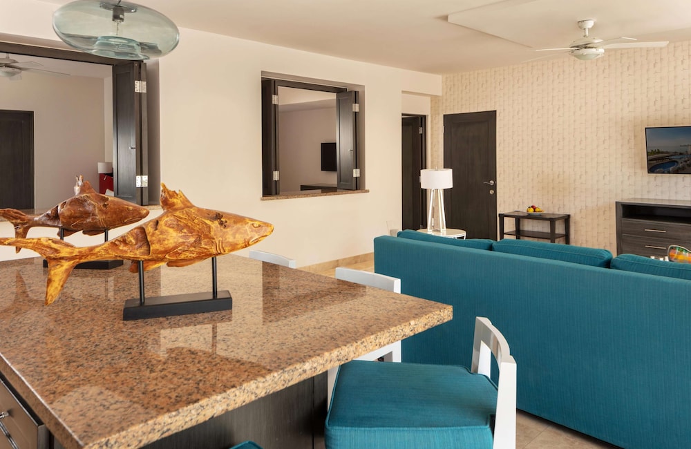 Luxury Suite, 2 Bedrooms, Ocean View - Photo 1