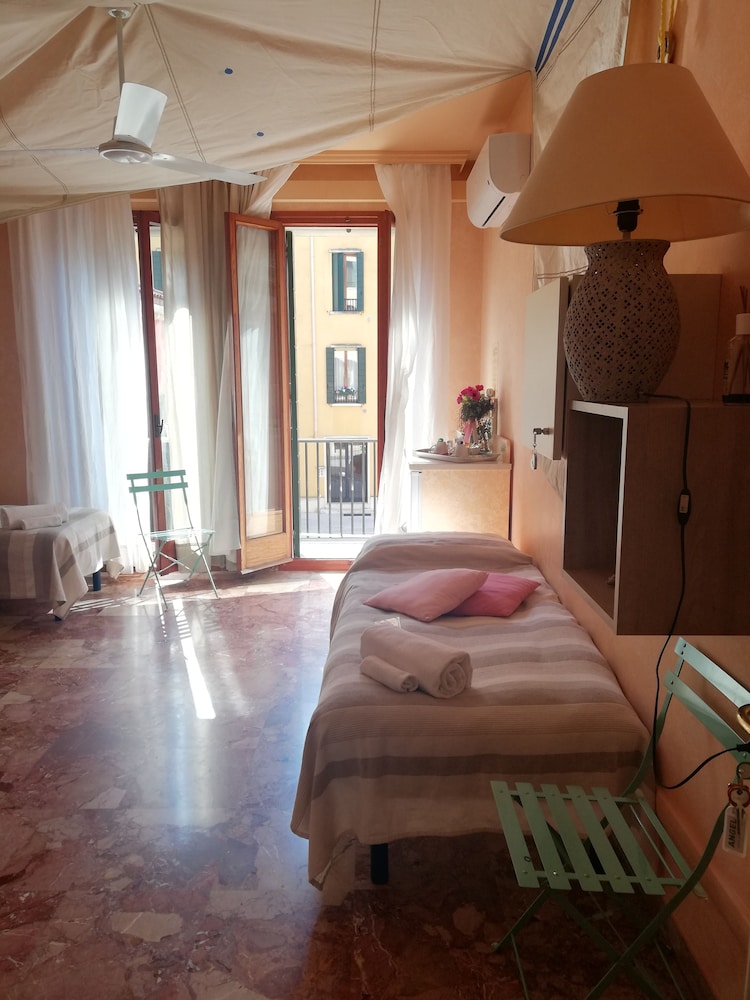 Shared Dormitory, Mixed Dorm photo 3