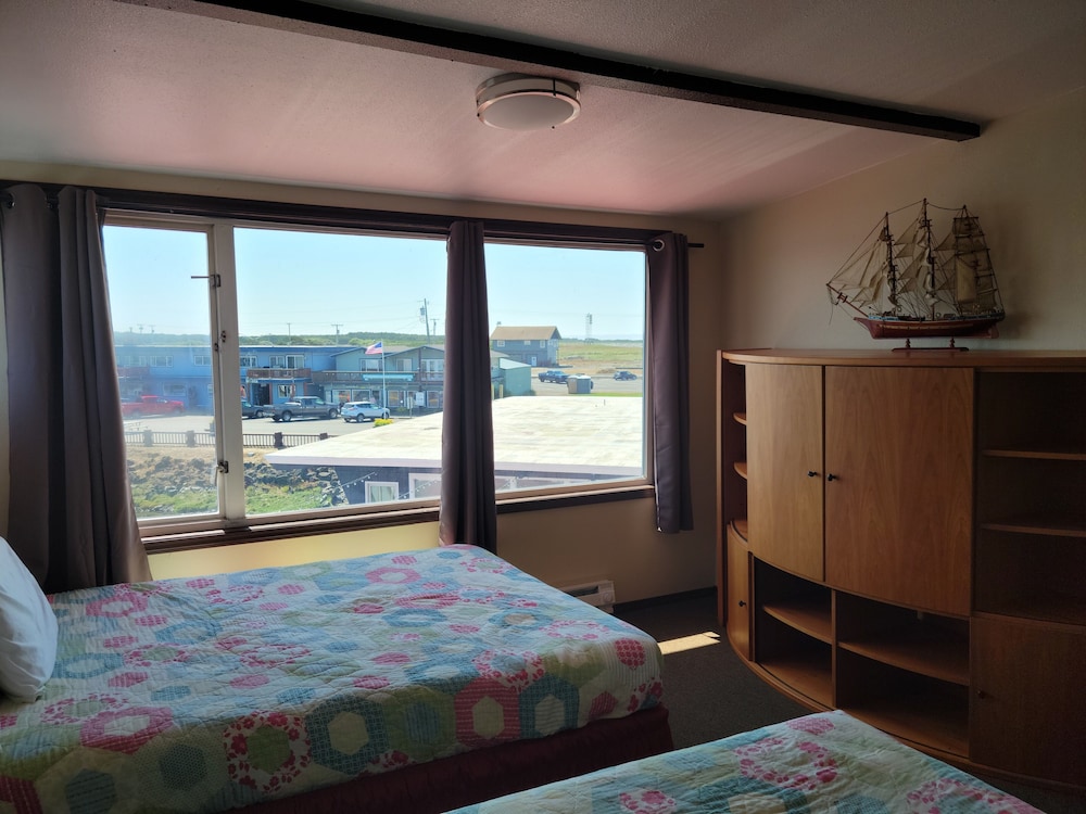Panoramic Suite, 1 Bedroom, Refrigerator & Microwave, Marina View photo 3