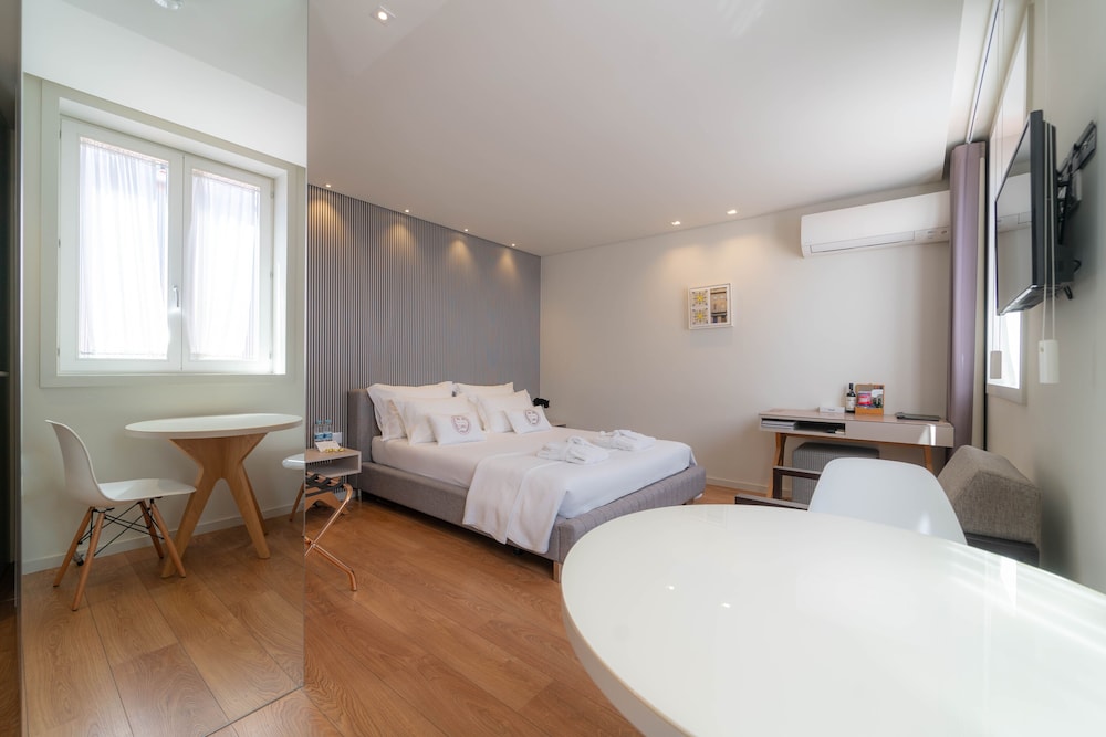 Standard Suite