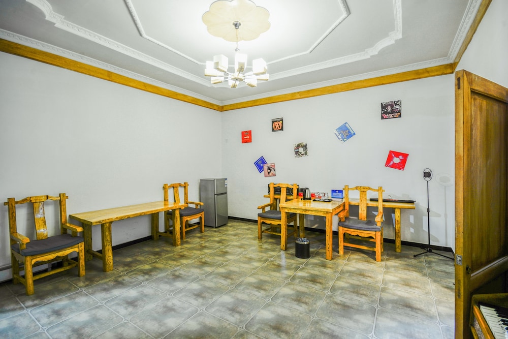 Design Room -8 photo 3