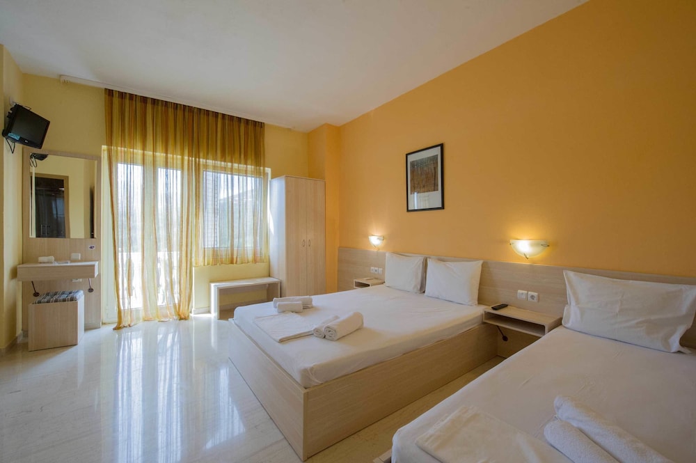 Superior Triple Room, Multiple Beds, Garden View