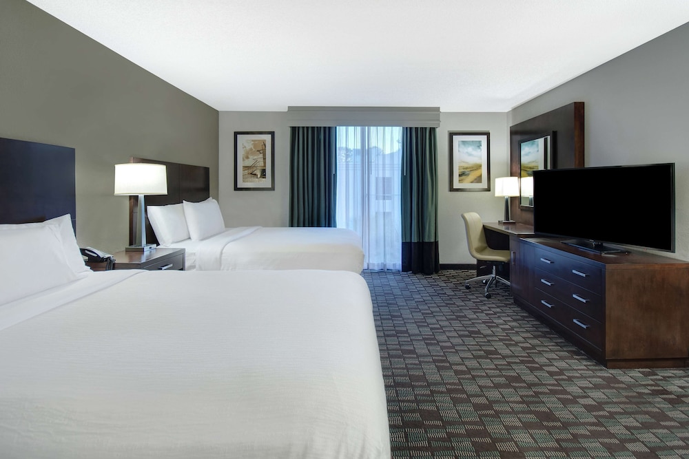 Room, 2 Queen Beds (Atrium Building) - Photo 3