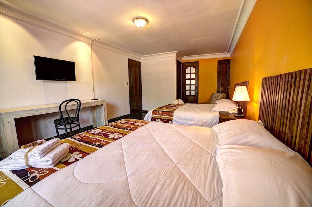 Family Room Toscana photo 3