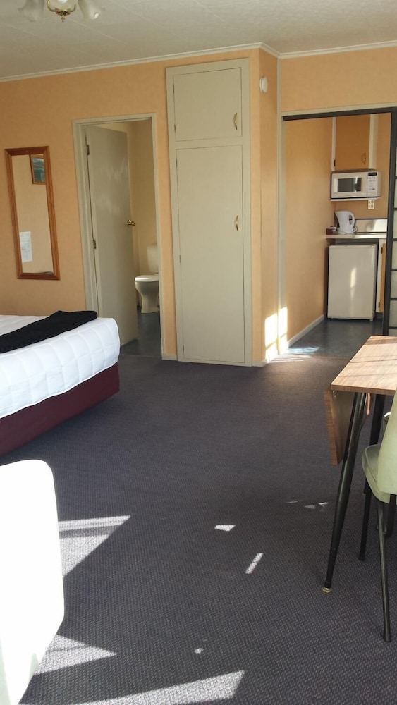 Standard Suite, 1 Bedroom, Kitchen (unit) photo 2