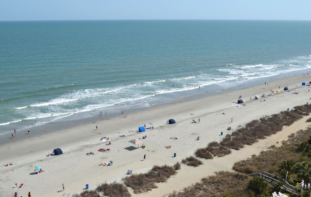 Oceanfront King Room - Photo 3