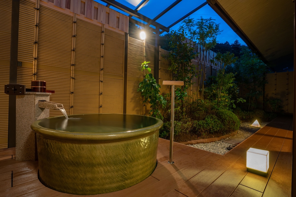 Japanese Style Room with Open-air bath and Semi Open-air bath and Garden (Second floor) photo 2