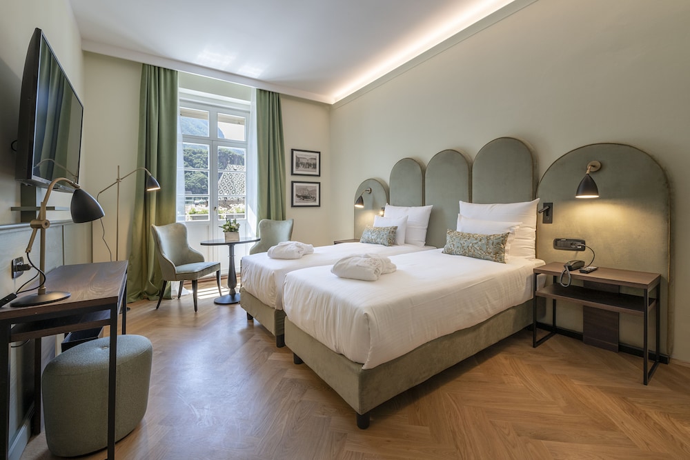 Deluxe Room - Photo 4