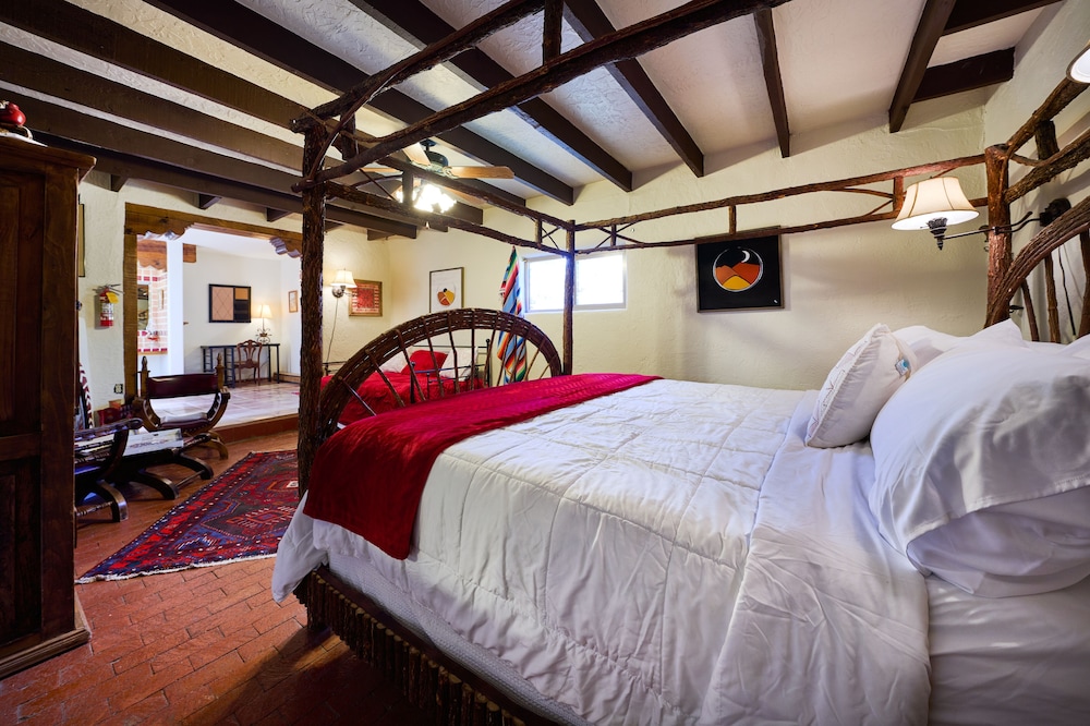 Standard Suite, 1 Bedroom, Non Smoking (Room Four) photo 3