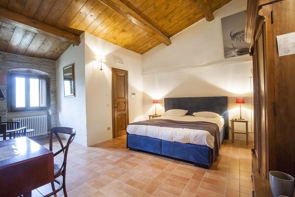 Family Apartment, 2 Bedrooms, Hill View